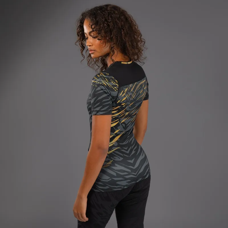 UFC Fusion by Venum Authentic Fight Night Women’s Performance Short Sleeve Rashguard - Champion - Image 2