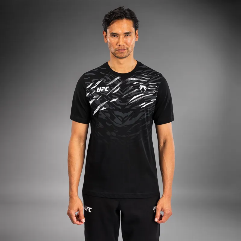 UFC Fusion by Venum Men’s Replica Short Sleeve T-Shirt - Black