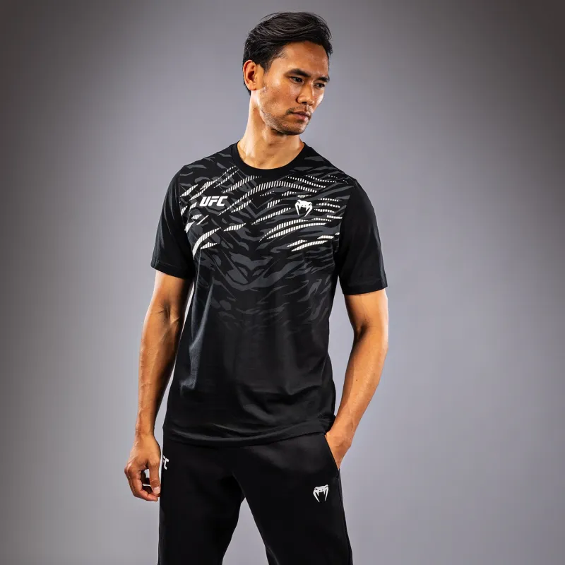 UFC Fusion by Venum Men’s Replica Short Sleeve T-Shirt - Black - Image 3