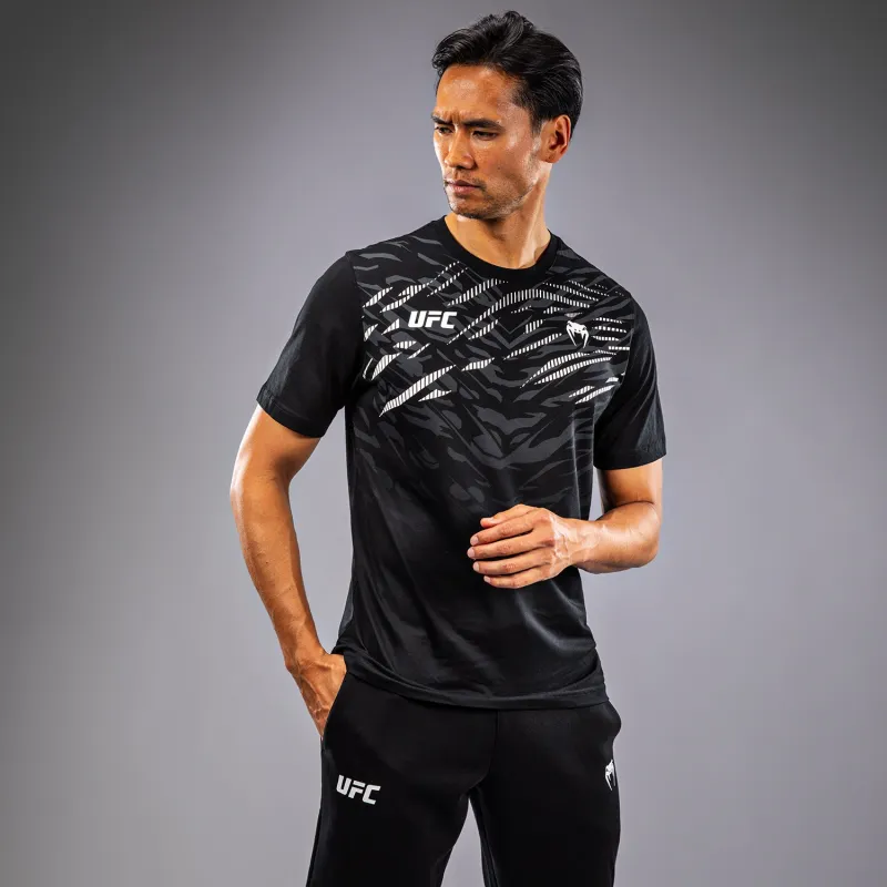 UFC Fusion by Venum Men’s Replica Short Sleeve T-Shirt - Black - Image 4