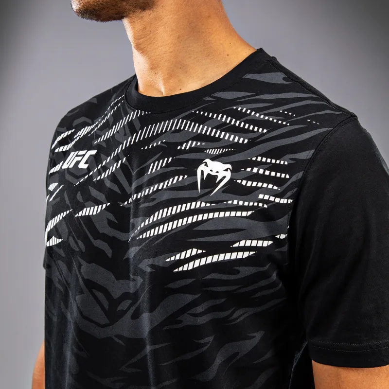 UFC Fusion by Venum Men’s Replica Short Sleeve T-Shirt - Black - Image 5