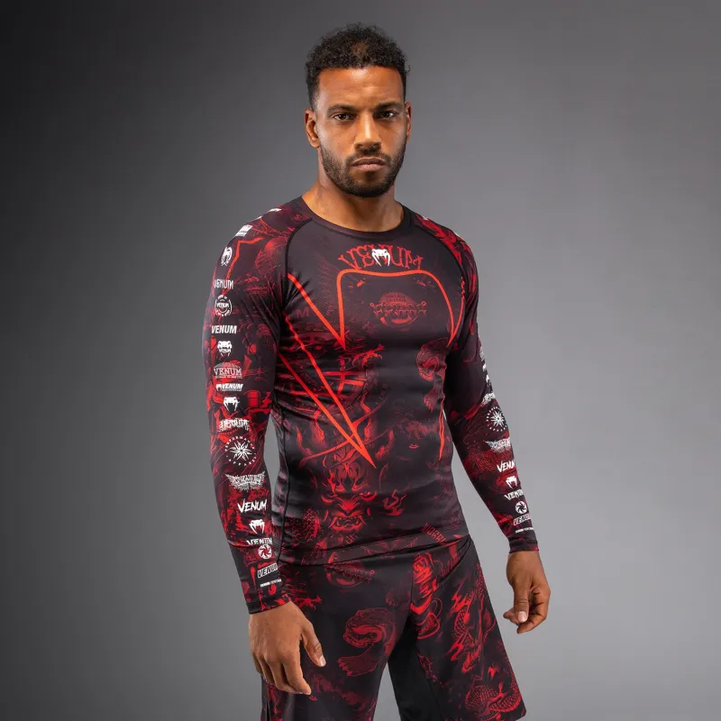 Venum 20th Anniversary Long Sleeve Rashguard - Black/Red - Image 4