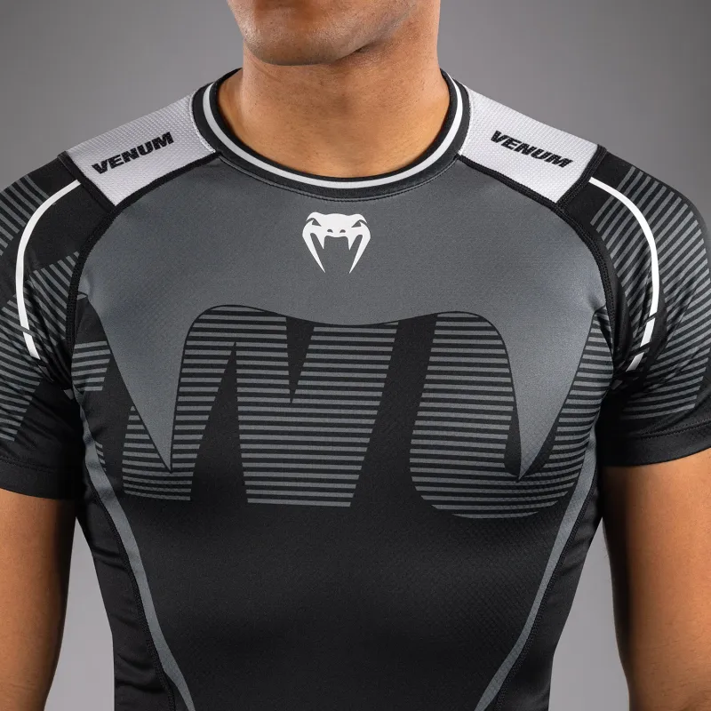 Venum Adrenaline Short Sleeve Rashguard - Black/Silver Grey - Image 4