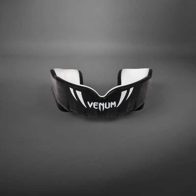 Venum Challenger Kids Mouthguard - Black/White