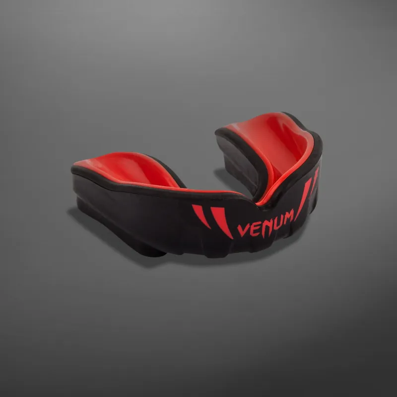 Venum Challenger Kids Mouthguard - Black/Red - Image 3