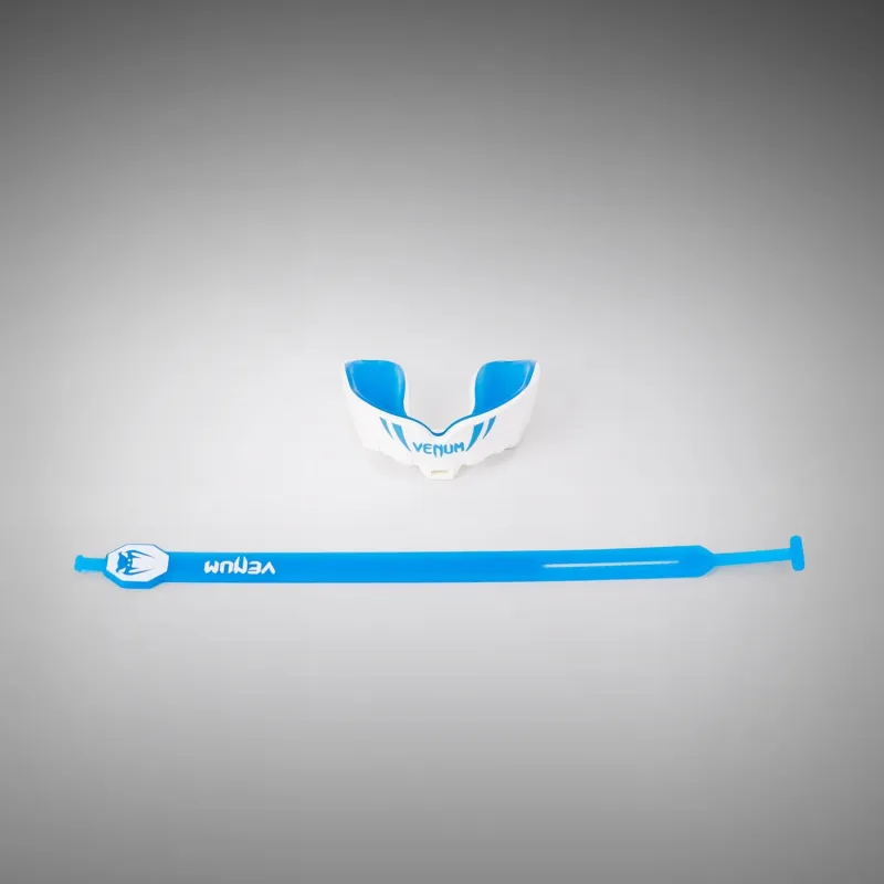 Venum Challenger Kids Mouthguard Strap/Strapless - White/Blue - Image 2