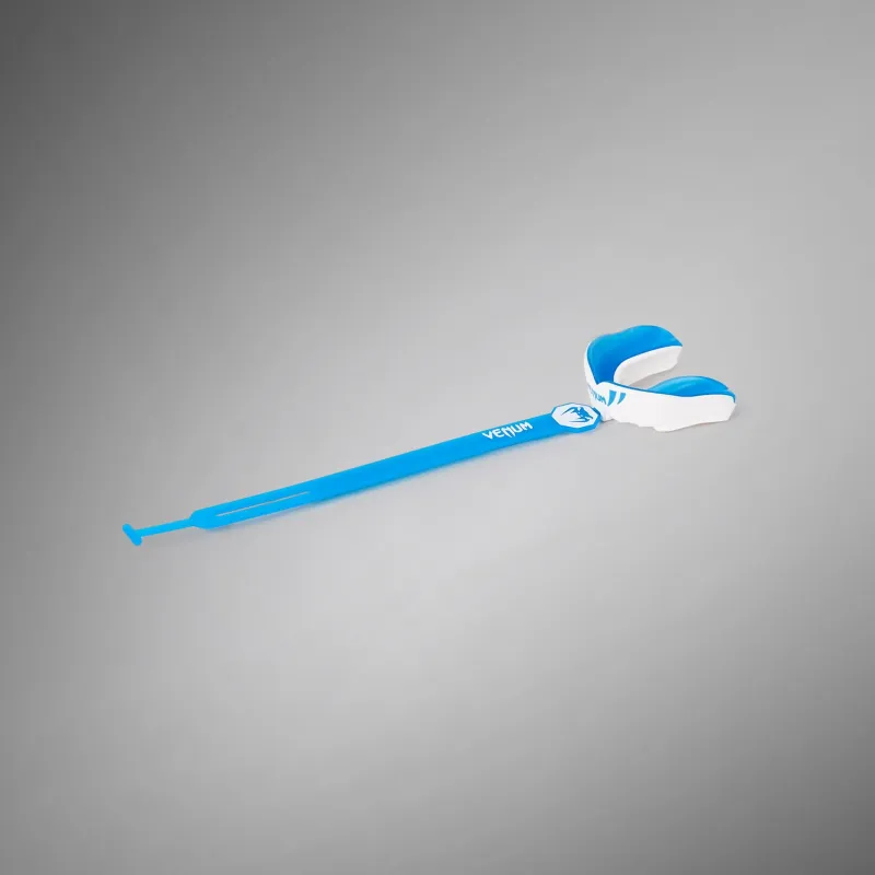 Venum Challenger Kids Mouthguard Strap/Strapless - White/Blue - Image 3