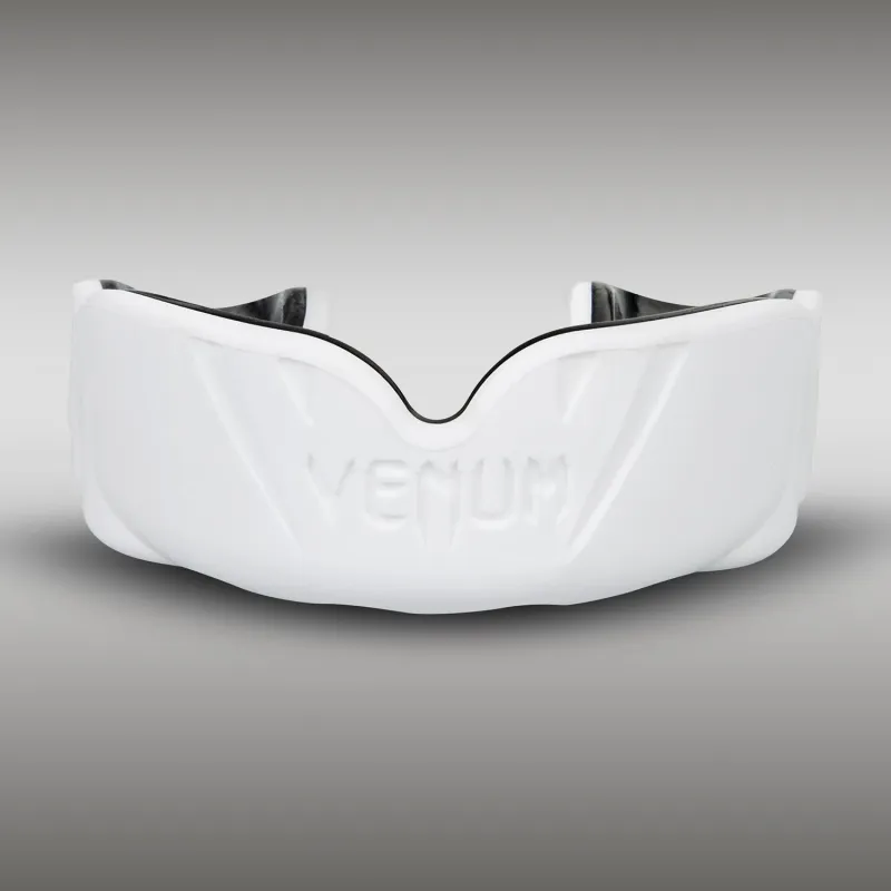 Venum Challenger Mouthguard - Image 2