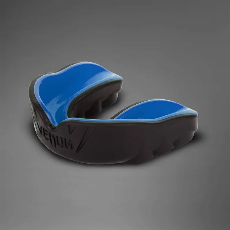 Venum Challenger Mouthguard - Black/Blue - Image 3