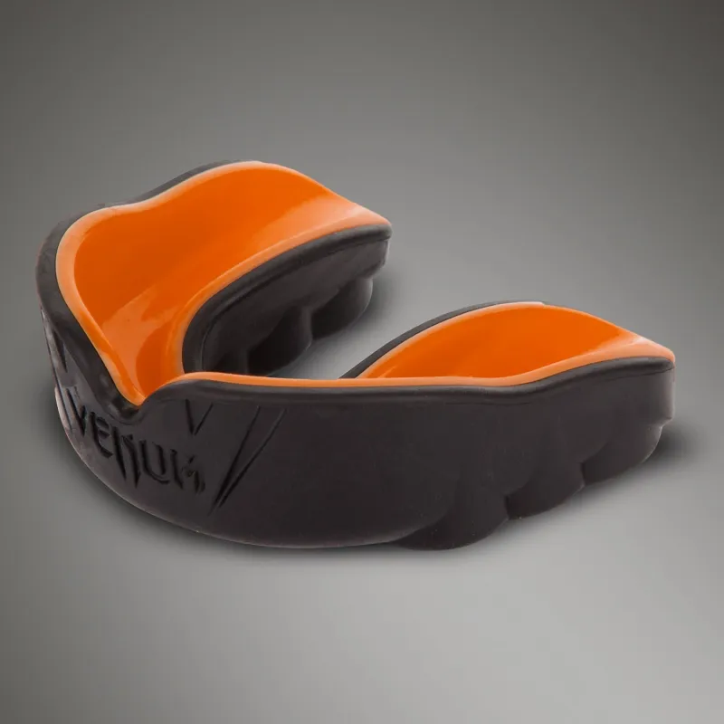 Venum Challenger Mouthguard - Black/Orange - Image 3