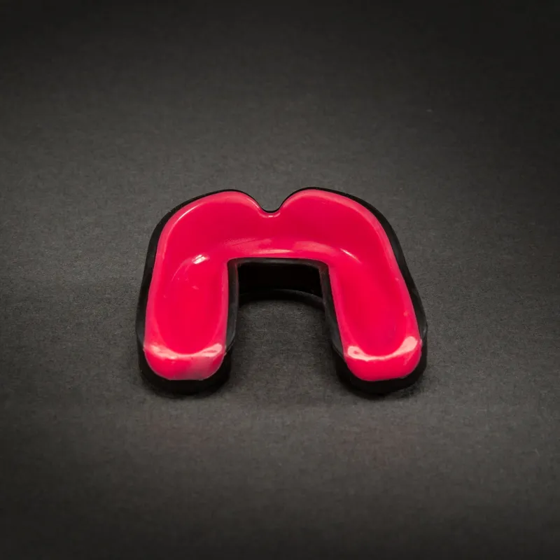 Venum Challenger Mouthguard - Black/Raspberry - Image 4