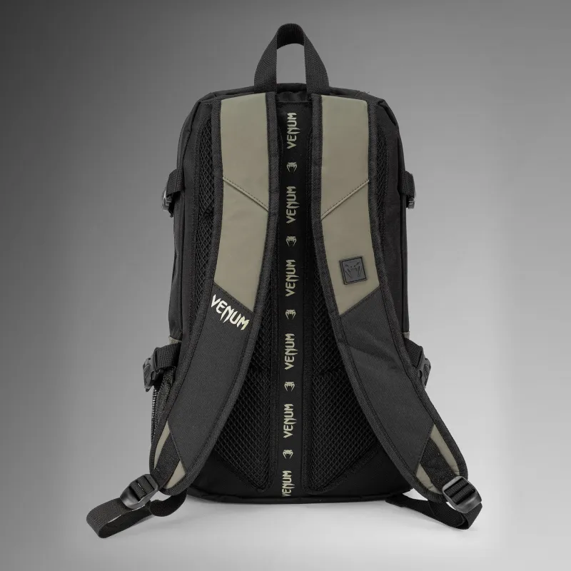 Venum Challenger Pro Evo BackPack (20-25L) - Khaki/black - Image 4
