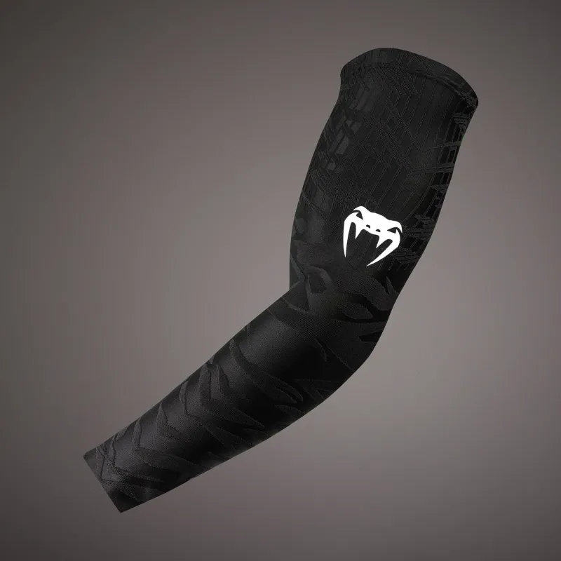 Venum Elite Arm Sleeves - Black/White - Image 2