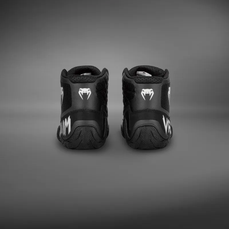 Venum Elite Wrestling Shoes - Black/White - Image 2