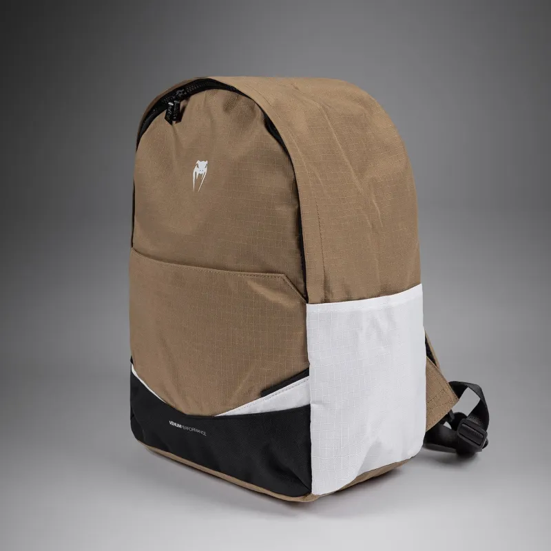 Venum Evo 2 Light Back Pack (20-25L) - Dune - Image 2
