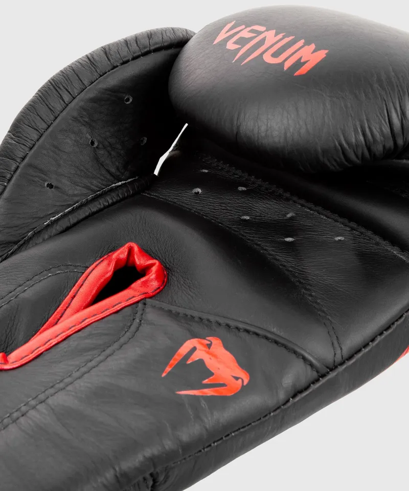 Venum Giant 2.0 Pro Boxing Gloves Velcro - Image 4