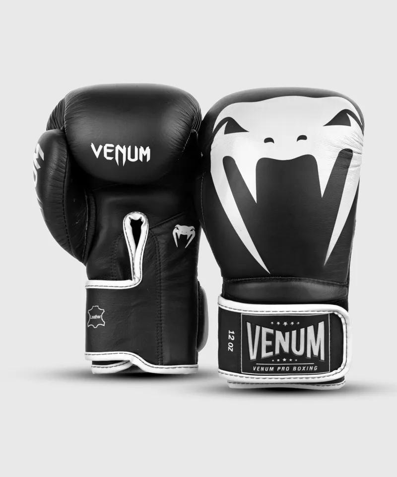 Venum Giant 2.0 Pro Boxing Gloves Velcro