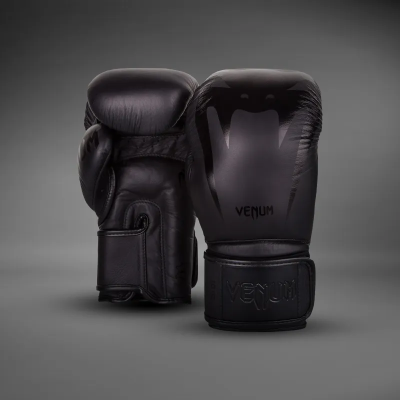 Venum Giant 3.0 Boxing Gloves - Nappa Leather - Black/Black - Image 2