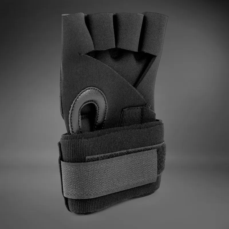 Venum Kontact Gel Glove Wraps - Black/Gold - Image 3