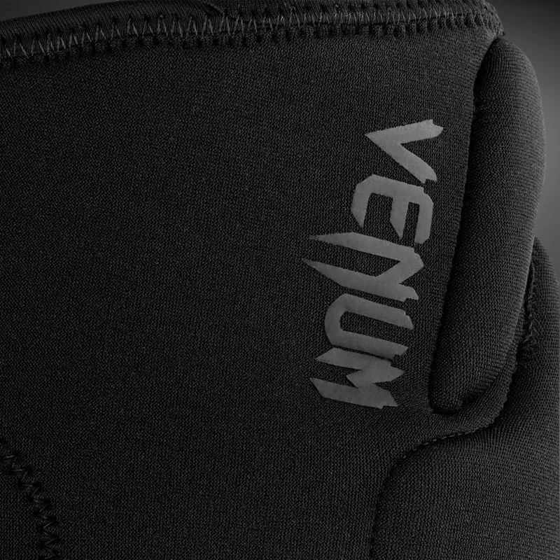 Venum Kontact Knee Pads - Pair - Black/Black - Image 2