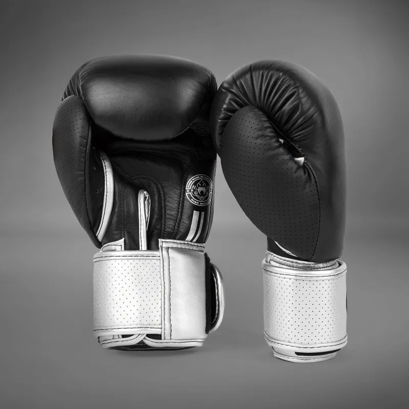 Venum Power 2.0 Boxing Gloves - Black/Silver - Image 2