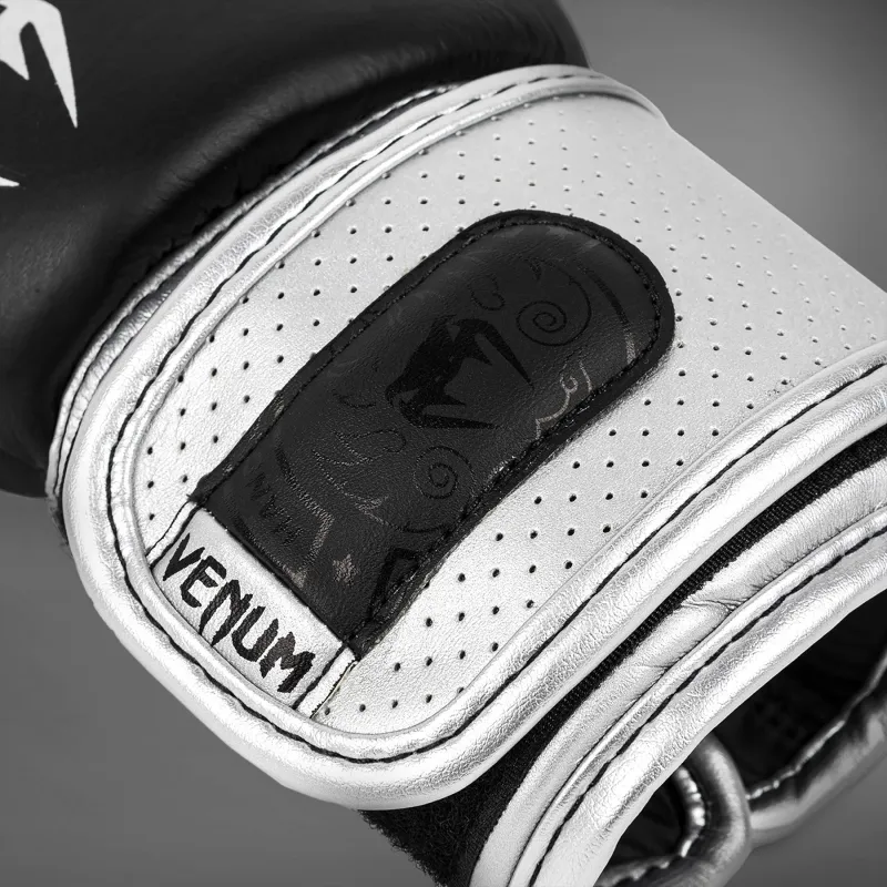 Venum Power 2.0 Boxing Gloves - Black/Silver - Image 5