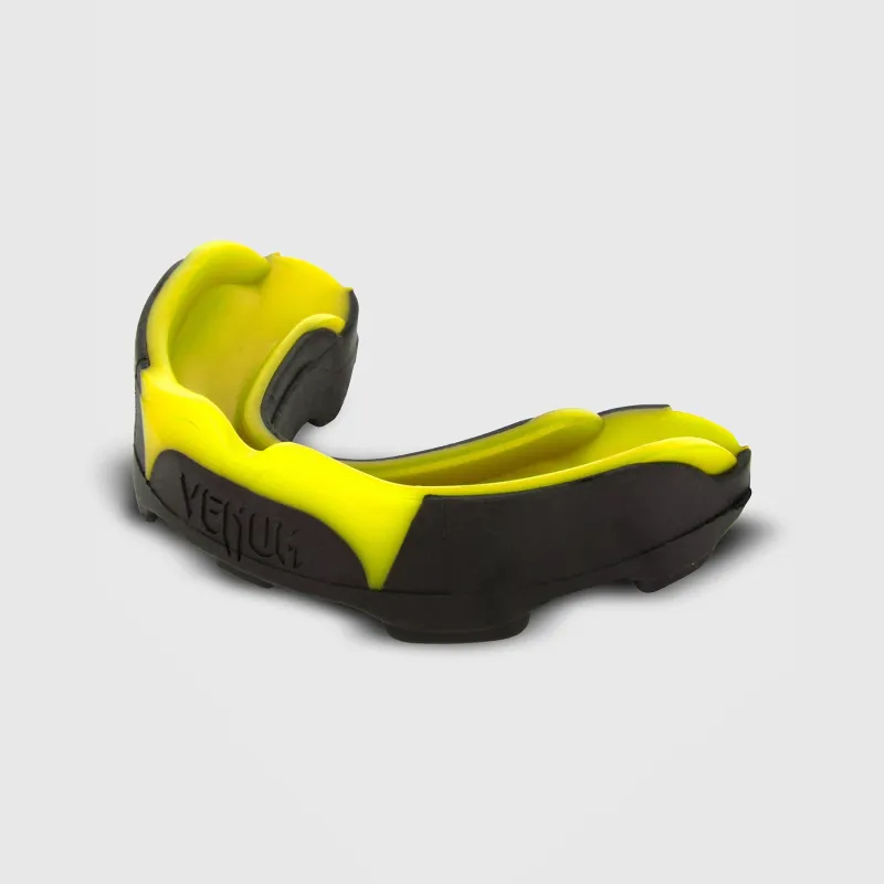 Venum Predator Mouthguard - Image 3