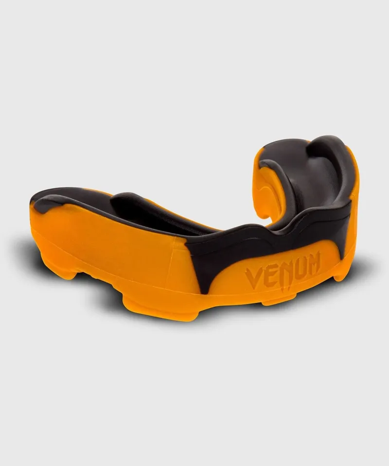 Venum Predator Mouthguard-Black/Orange - Image 2