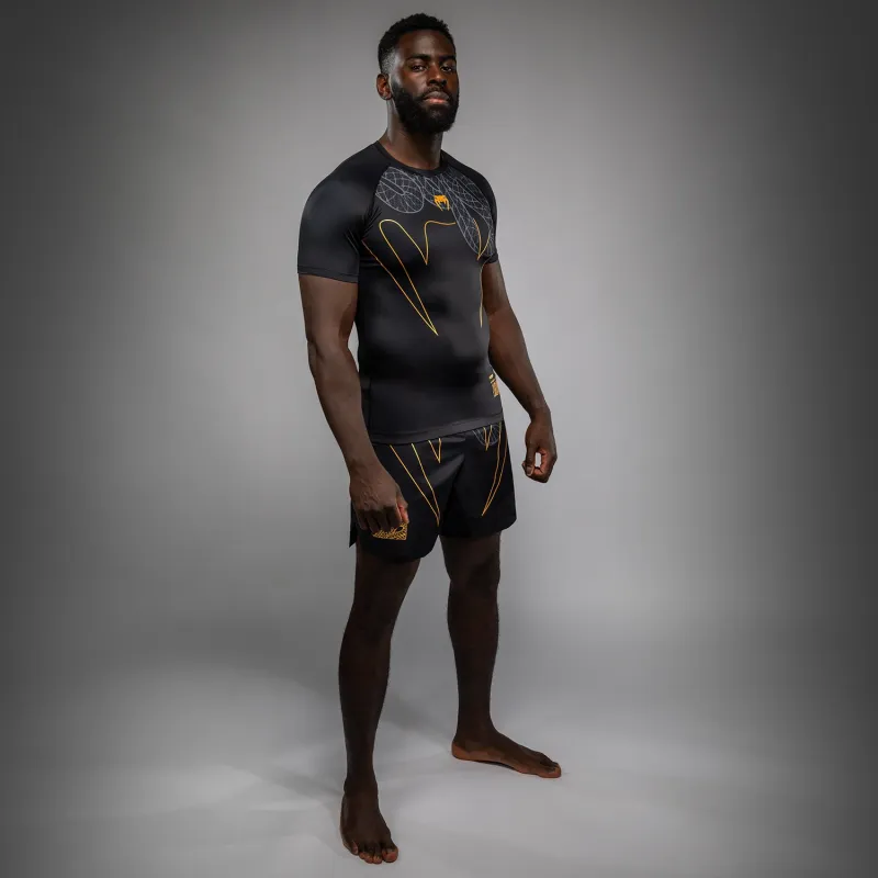 Venum Serpenti Short Sleeve Rashguard - Black/Silver/Gold - Image 4