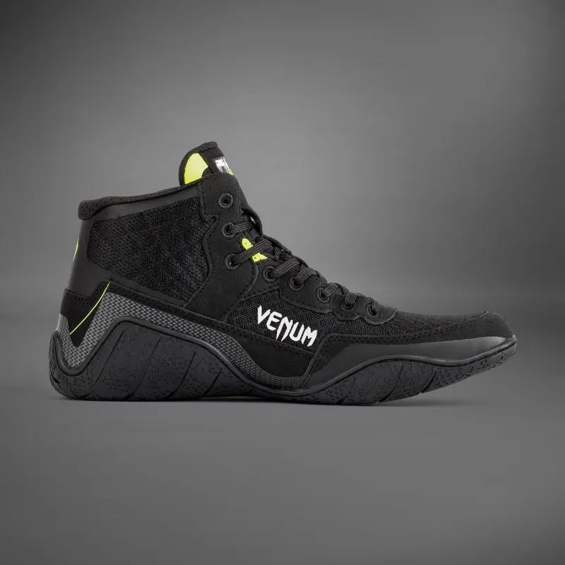 Venum Training Camp 4.0 Wrestling Shoes - Black/Neon Green - Image 4
